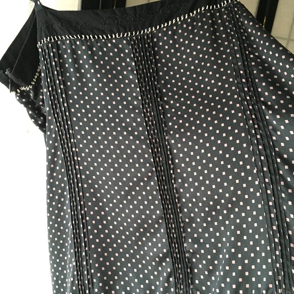 BCBGMaxAzria Dark Blue Square Polka Dot Pattern Silk Camisole Top Women Size 2 - Picture 4 of 8